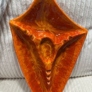 CALIFORNIA USA Vtg Orange Abstract Ceramic Ashtray. Great condition.